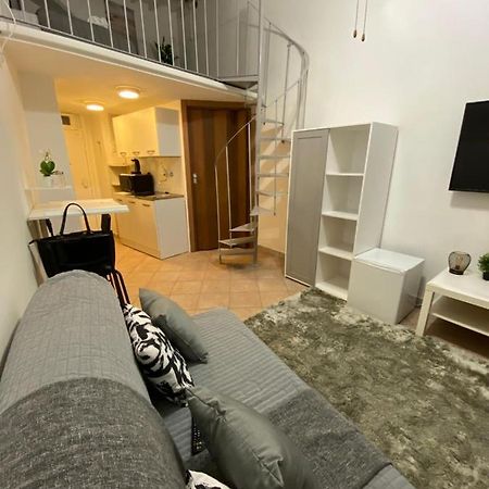 Sweet Chloe Apartment Roma Exterior foto